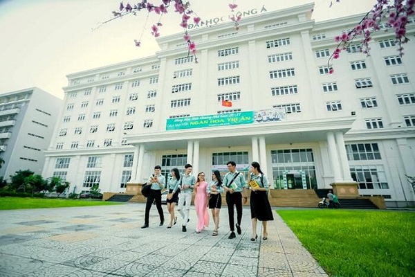 Top 10 Trường dạy Quản Trị Kinh Doanh tại Đà Nẵng